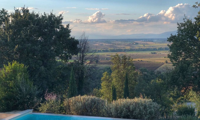 Paciano Otro | Villa Fonte della Pace con piscina y escuela de cocina