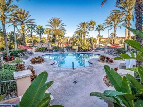 Regal Palms Complejo | Food and wine festival water slide lazy river themed rooms close to Disney
