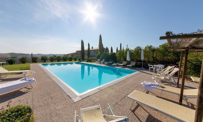 Chianni Otro | For groups, in the heart of Tuscany 40 km from Pisa airport