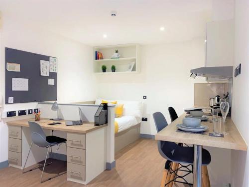 Cathedral Quarter Apartamento | For Students Only at Great Patrick Street