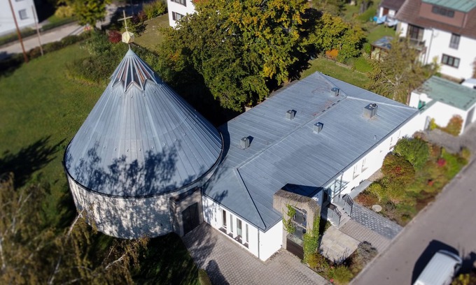 Kelheim Casa | former CHURCH + house: up to 25 people, garden, terraces, BBQ