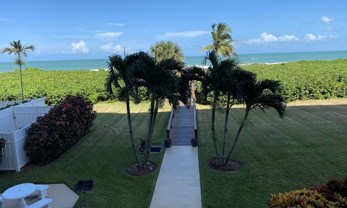 Fort Pierce Shores Apartamento | Fort Pierce, North Hutchinson Island, Beach Front, Oceanfront
