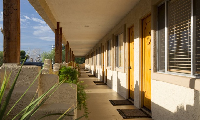 Camp Verde Hotel | Fort Verde Suites Motel