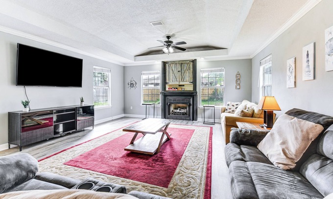 Wright Casa | Fort Walton Beach Home w/ Grill: 4 Mi to Beach!