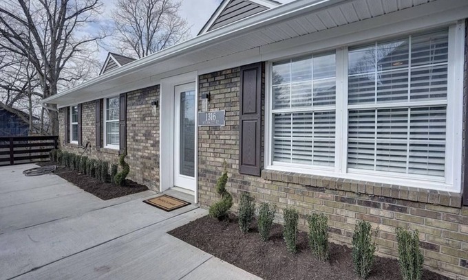 Charleston Casa | Fort Wychwood is newly renovated with great views and city access!