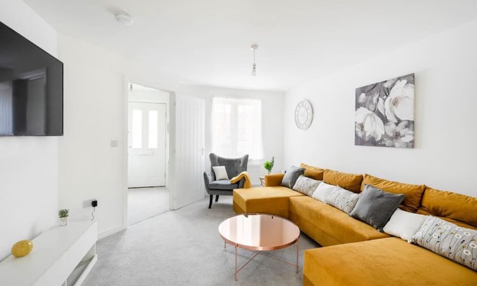 Severn Beach Casa | Fortified Three Bedroom Home Bristol