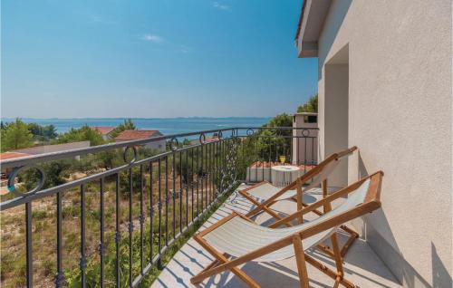 Zdrelac Casa | Four-Bedroom Holiday Home In Zdrelac
