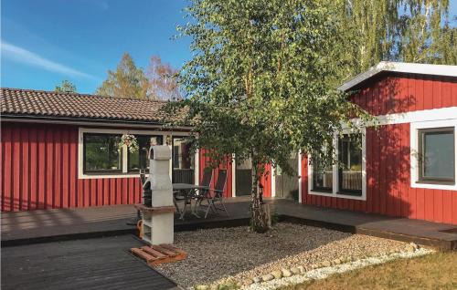 Bjorkvik Casa | Four-Bedroom Holiday Home in Bjorkvik