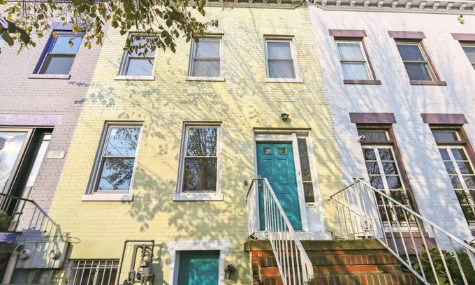 Washington Casa | Four Bedroom House Near Sports & Museums