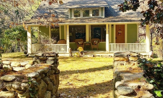 Lynn Casa | Fox Cottage