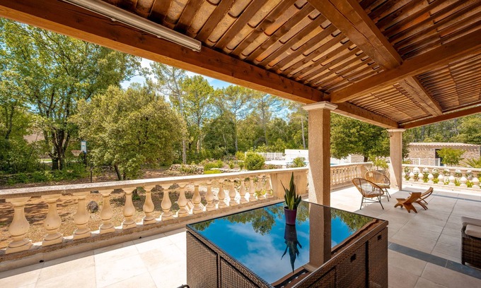 Saint-Maximin-la-Sainte-Baume Villa | Ma Case en Provence - Maison climatisée avec piscine