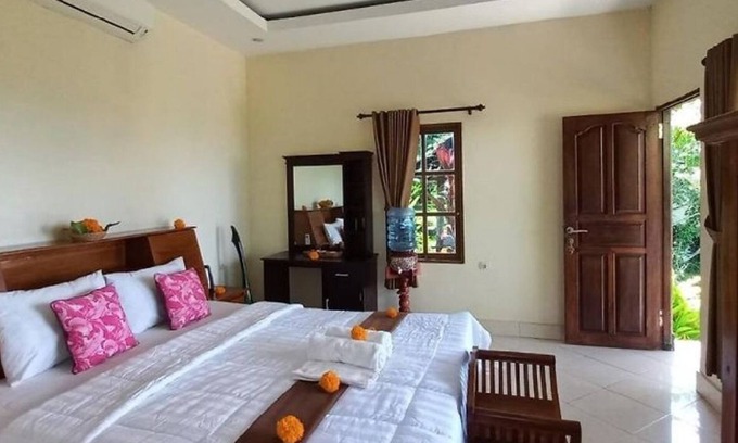 Seraya Casa | Frangipani Inn & Restaurant