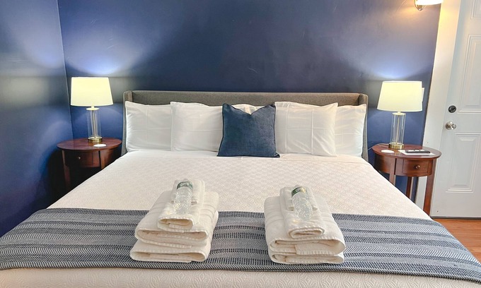 Dover-Foxcroft Casa | Freedom House B&B