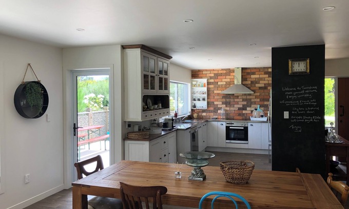 Tamahere Casa | French Barn House