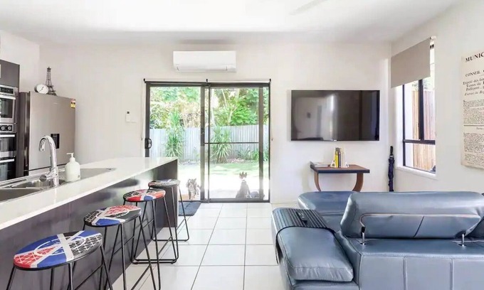 Byron Bay Casa | French Beach Bungalow (2br, pet-friendly)