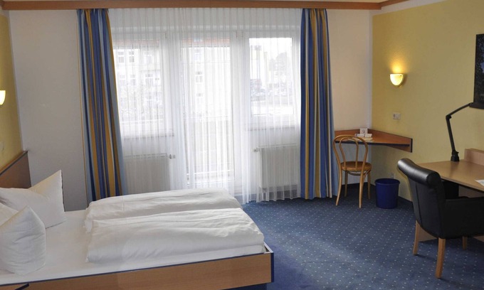 Handelshafen Hotel | Habitación francesa - sleep & go Hotel Magdeburg GmbH