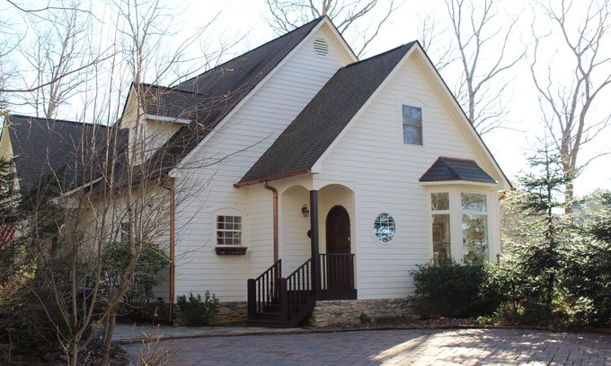 Highlands Casa | 1. 4 millas al centro de Highlands en Mirramont ¡Recientemente renovado!