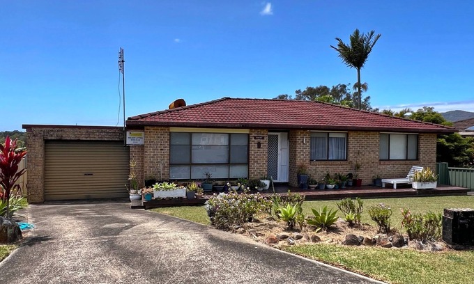 South West Rocks Casa | Freshly painted 4 bedroom home only a short drive into the heart of our CBD and our fabulous beache