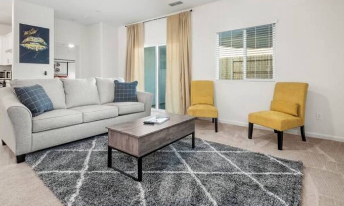 Roosevelt Casa | Fresno House| New-Build| 2 Car Garage| 3 Bed/2 Bath