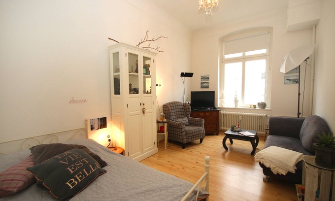 Oberbilk Apartamento | Friedrichstadt: Altbau Apartment mit Balkon, Fußläufig zur Kö und Altstadt