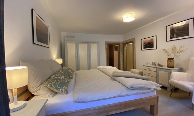 Koenigstein Apartamento | Frisch Renovierte, Gemütliche und Ruhige Ferienwohnung für Naturliebhaber