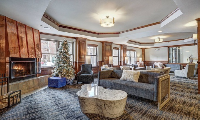 Historic District Condominio | Front-row Access To Historic Breck 2br 1.5ba Sleeps 8 2 Bedroom Condo by RedAwning