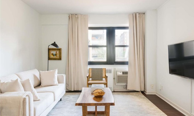 Central West End Apartamento | FRONTDESK 1 BR Apt near Missouri History Museum