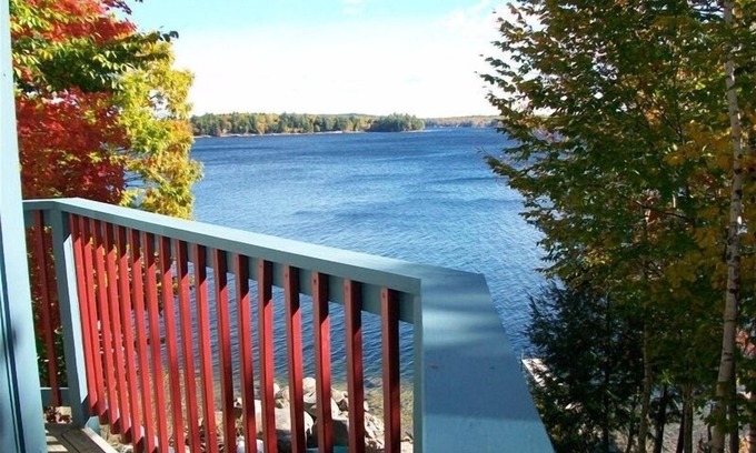 Standish Casa | Excelente propiedad frente al mar en la isla Frye