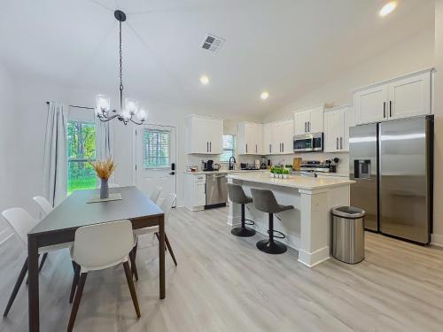 Historic Downtown Casa | Full 3 BR 2 BA Home in Ocala Close to Key Sights