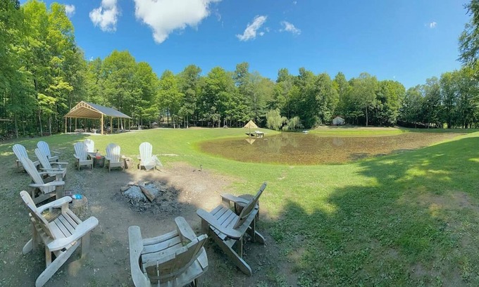 Rushville Alquiler De RV | Full Site Woodland Glamping Rental near 3 of NY's Finger Lakes for 14+