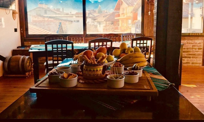 Old Town Chalet De Esquí | ¡Chalet completamente abastecido, tiene capacidad para 20 personas! anfitriones británicos