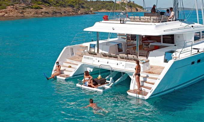 Municipality of Trogir Alquiler De Eote | Villa flotante de lujo! Tiene capacidad para 10-12 invitados. Catamarán Lagoon 400/420