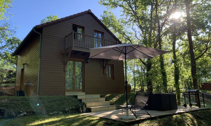 Lachapelle-Auzac Chalet De Esquí | Fully-equipped, renovated chalet near Souillac in the Dordogne