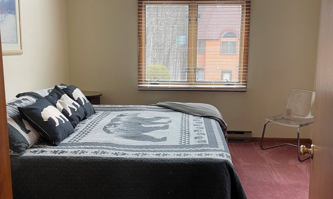 Campton Condominio | Fully Furnished Condo in Waterville Estates with Stunning Views
