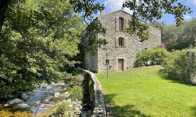 Lama Casa | Former 18th century mill completely renovated, for rent, 15min from the sea