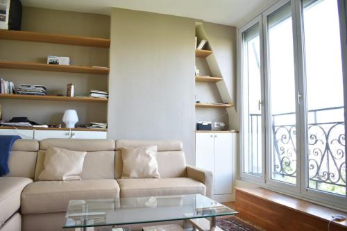 Quartier Saint-Ambroise Apartamento | Fully Renovated Bright Studio With High View