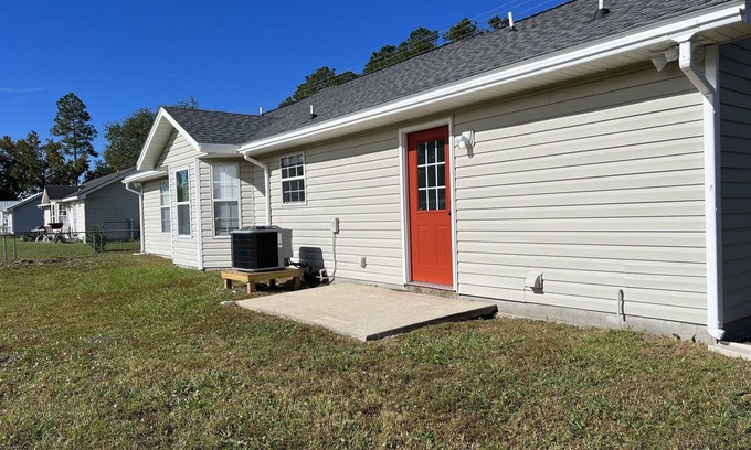 Brunswick Casa | Fully Renovated Cozy Family Retreat Home!