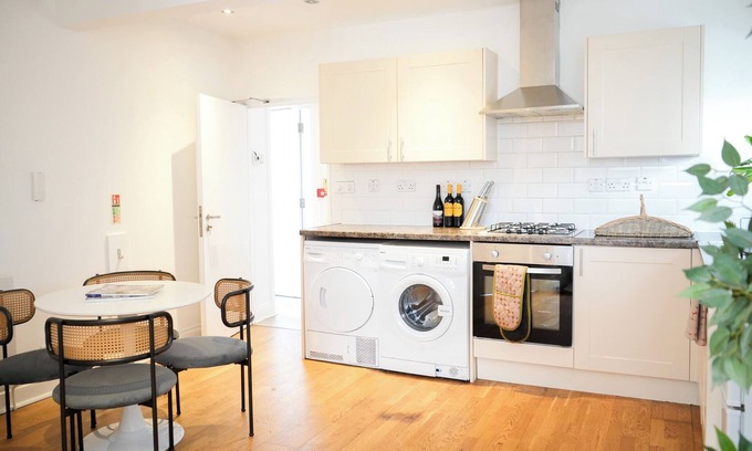 Angel Apartamento | Fun Energetic Oasis in Islington - Sleeps6