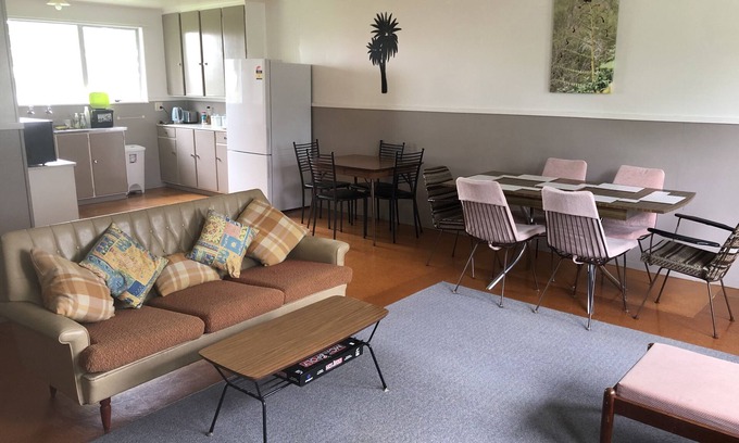 Tararua District Otro | Fun, retro-inspired farmstay at The Shearer's Quarters