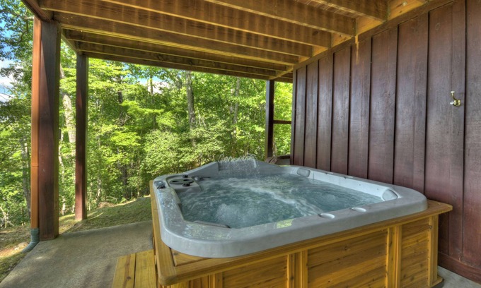 My Mountain Cabina | Fun Times, Hot Tub, Fire Pit, Gazebo, Pet Friendly