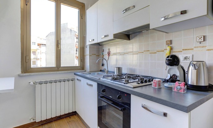 San Giovanni Apartamento | Furio Camillo Studio - Metro A - Netflix