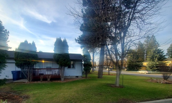 Post Falls Casa | Furnished 2 bedroom 1 bath quiet duplex