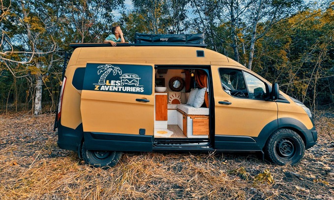 Trois Mares Casa | FURNISHED VAN: indoor shower, 360° terrace, TT tires, camping equipment