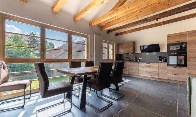 Metabief Casa | Géraniums et Neige Fraîche