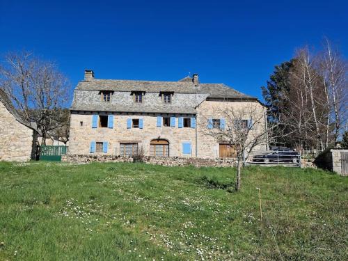 Saint-Symphorien-de-Thenieres Casa | Gîte de Saint-Gervais