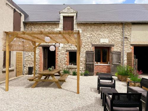 Oisly Casa | Gîte à Oisly près des Châteaux de la Loire avec Parking et Animaux Bienvenus - FR-1-491-469