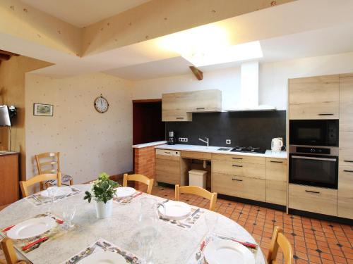Echemire Casa | Gîte Anjou familial avec cheminée, climatisation, WIFI - FR-1-622-95