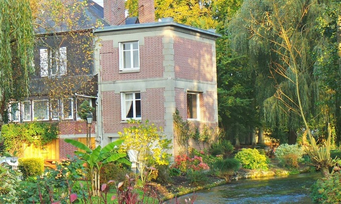 Colleville Cabaña | Gîte-Au fil de l'Eau-Baño Privado-Vista al Parque