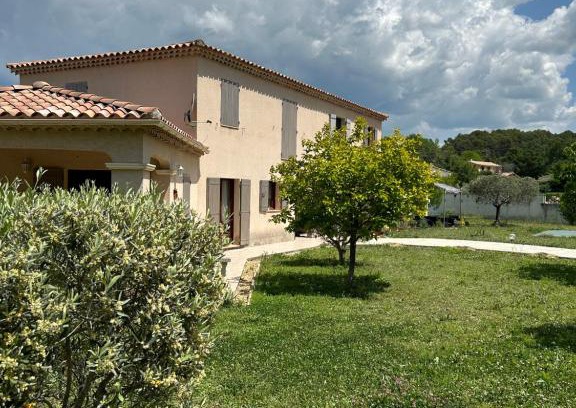 Malemort-du-Comtat Casa | Gîte au pied du Mont Ventoux