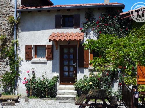 Saint-Chamond Casa | Gîte cosy de plain-pied, proche St-Étienne, idéal famille avec animaux et balades nearby. - FR-1-496-41